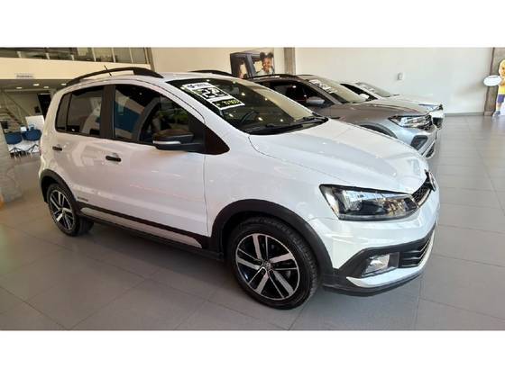 VOLKSWAGEN FOX 1.6 MSI TOTAL FLEX XTREME 4P MANUAL VOLKSWAGEN FOX 1.6 MSI TOTAL FLEX XTREME 4P MANUAL